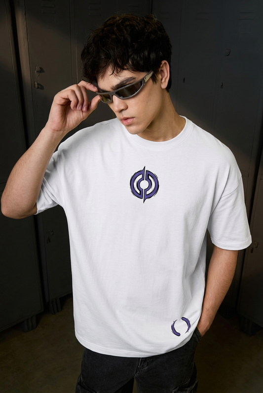 Gojo white oversized T-shirt - front view