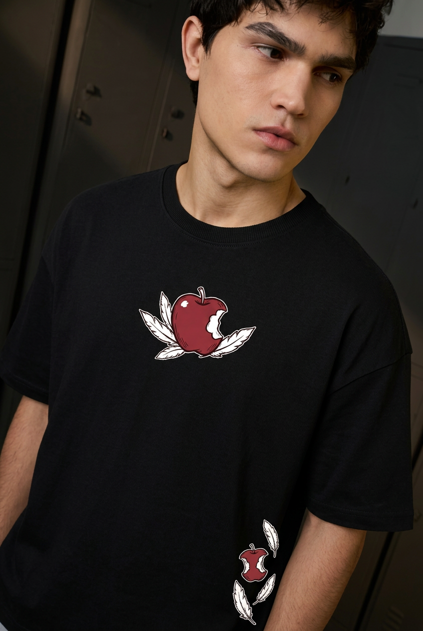 Death Note Ryuk temptation - black Oversized T-Shirt - front portrait