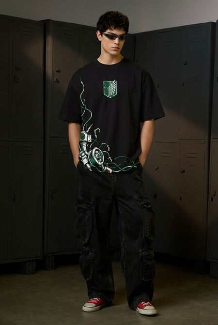 Attack on Titan Scout expedition - black Oversized T-Shirt - full-body front view