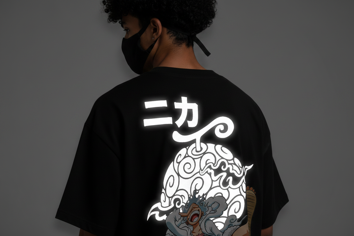 Gear 5 Back - Neck Close-up
