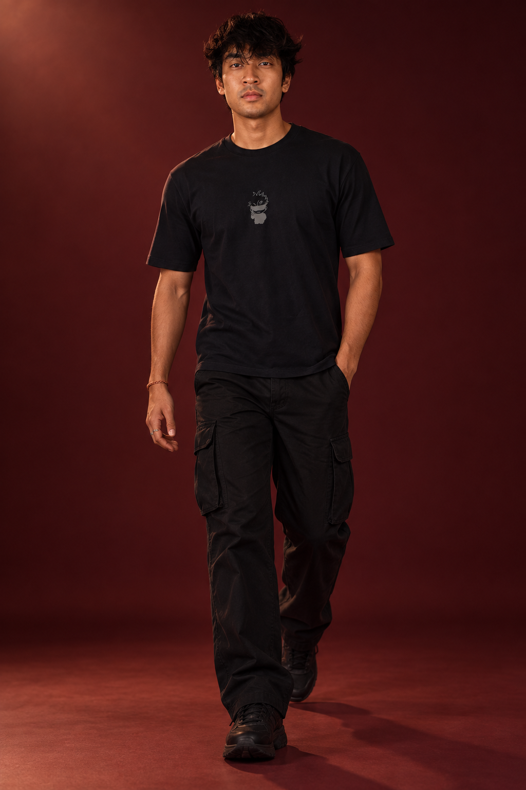 Gojo regular-fit walking front view